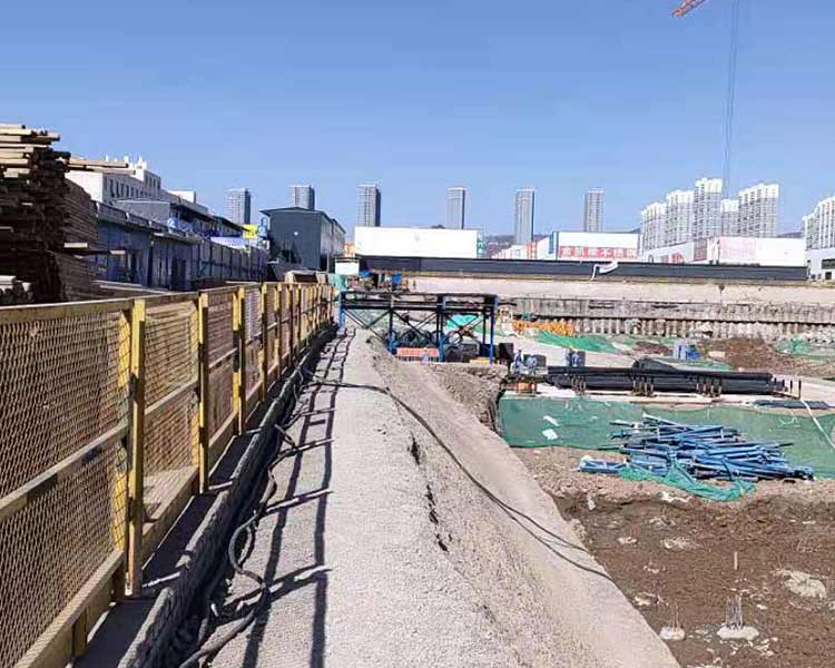 军翔建材租赁咨询脚手架拆除时应该注意的事项有哪些？